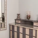 Charming With Free Parking In Center